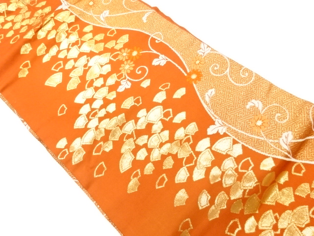 地紙に菊唐草模様織出し名古屋帯